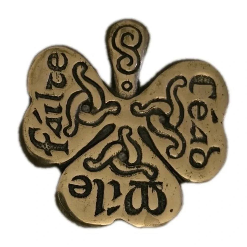 Vintage Irish Brass Shamrock Plaque Cead Mile Failte Solid Brass Ready To Hang